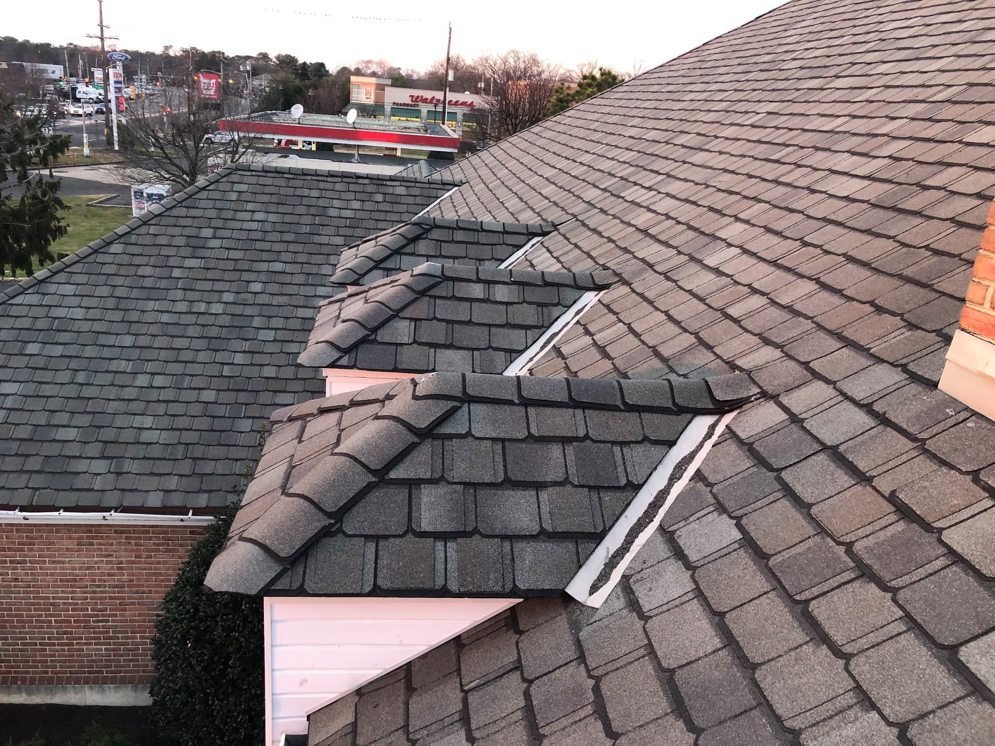 CertainTeed Grand Manor Stonegate Gray shingles